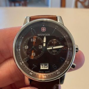 MENS Wenger watch by swiss army, great color, like new